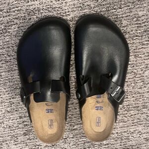 Birkenstock Boston Black Leather Clogs